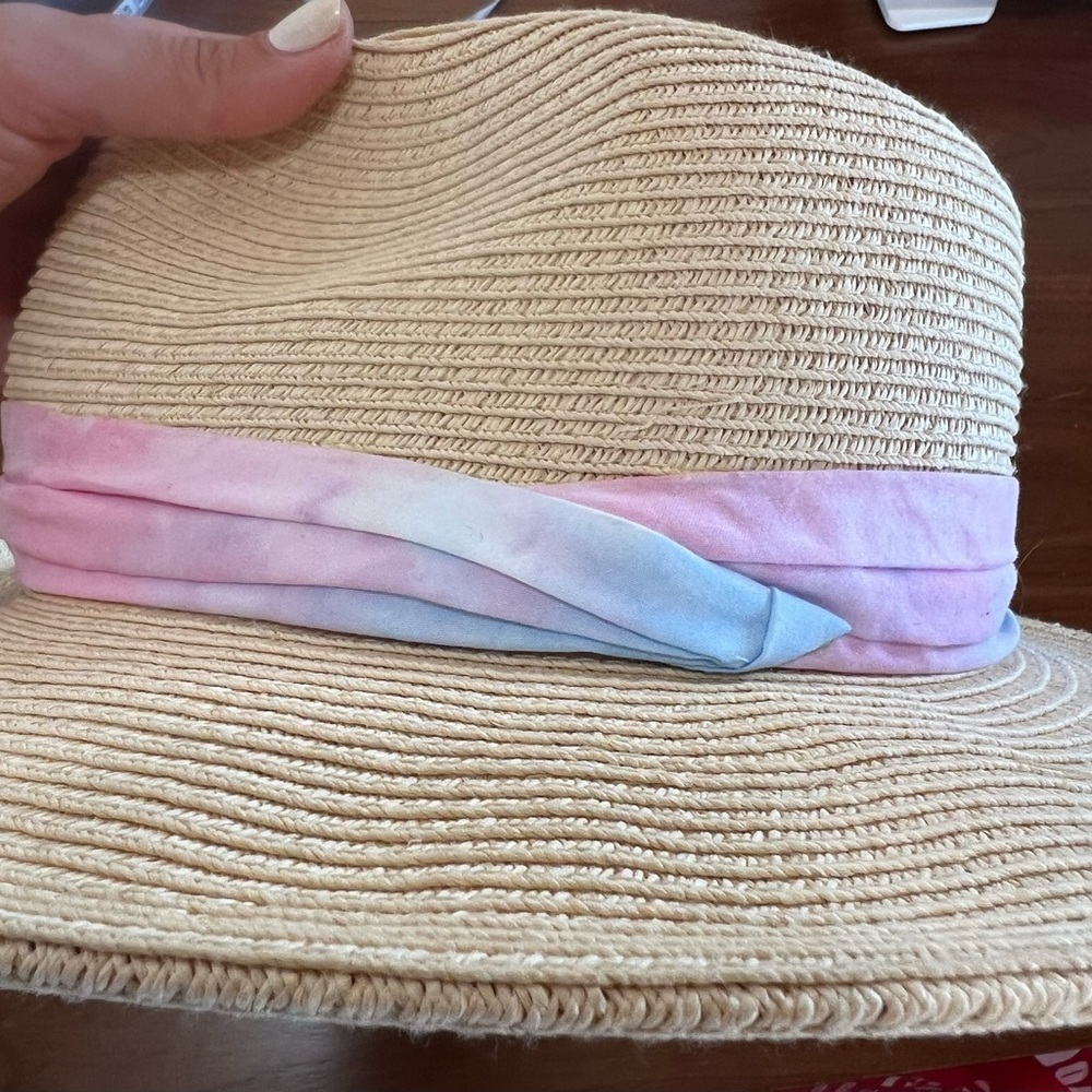Straw hat with pink ribbon - Picture 2 of 4